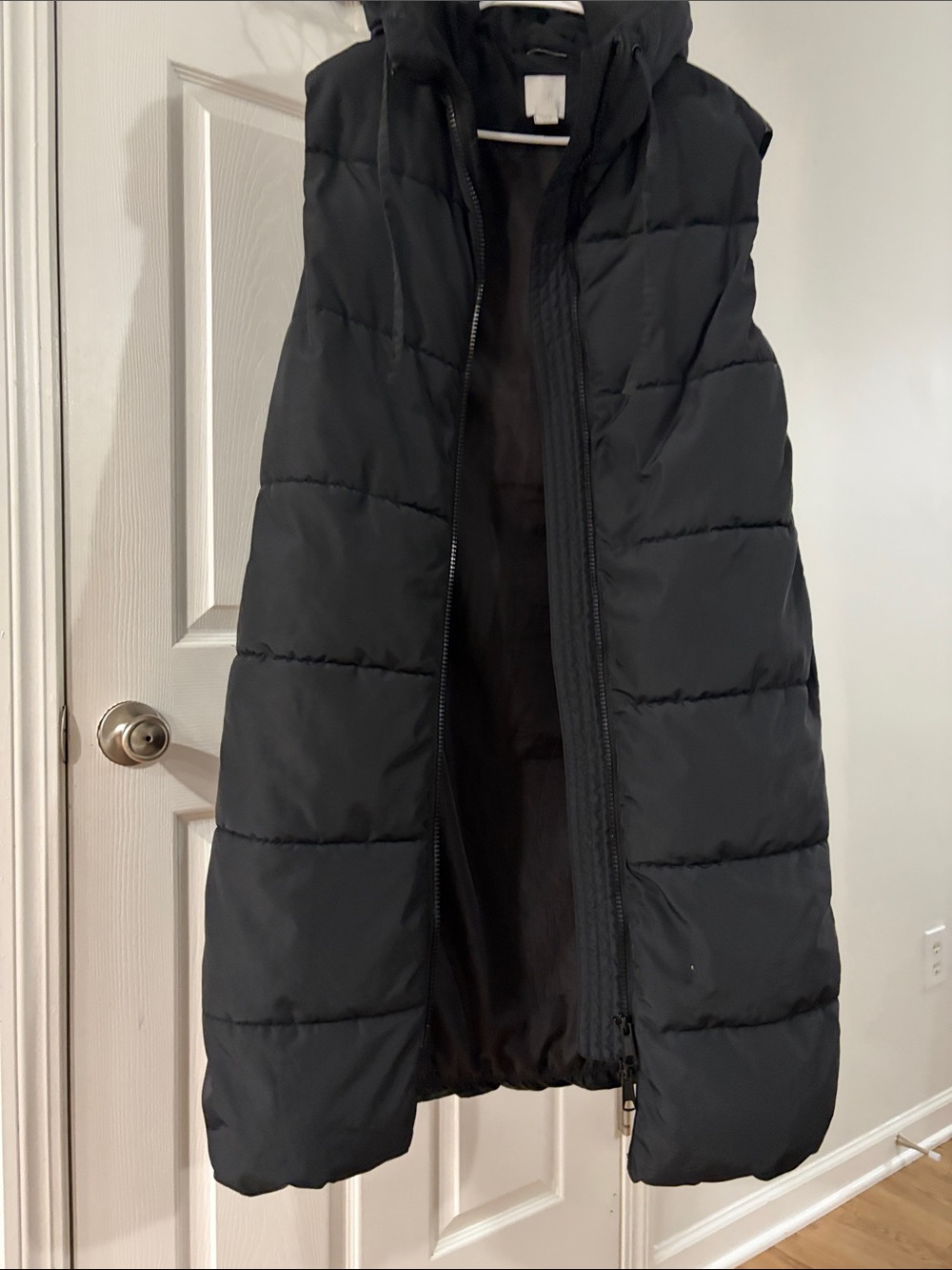 H&M Black Hooded Quilted Puffer Vest